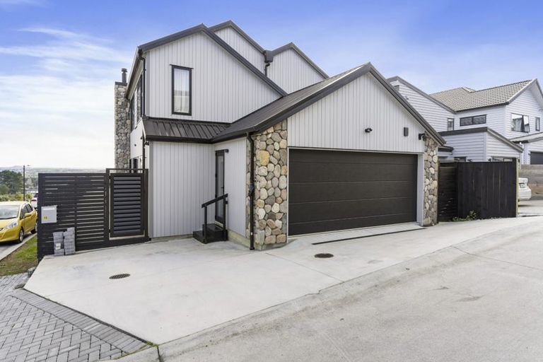 Photo of property in 13 Hautoa Lane, Flat Bush, Auckland, 2019