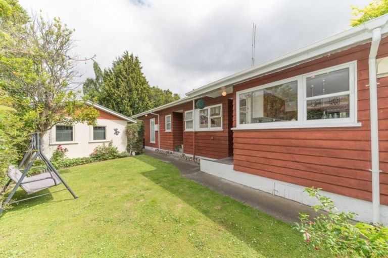 Photo of property in 1 College Street, Awapuni, Palmerston North, 4412