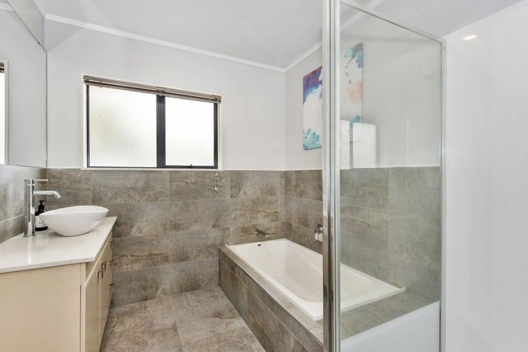 Photo of property in 13 Parkview Avenue, Western Heights, Hamilton, 3200