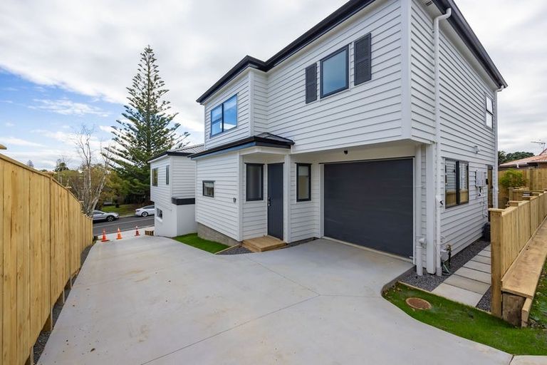Photo of property in 34 Hellyers Street, Birkdale, Auckland, 0626