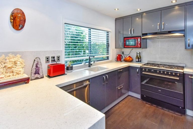 Photo of property in 79c Beach Road, Pahurehure, Papakura, 2113