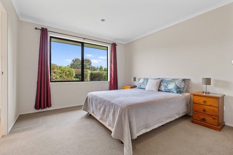 Photo of property in 16 Edward Street, Grandview Heights, Hamilton, 3200