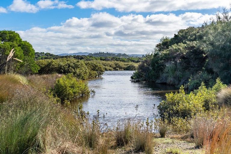 Photo of property in 12 Ivy Lane, Mangawhai Heads, 0505