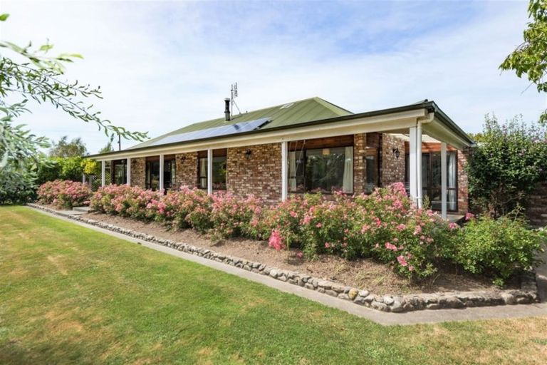 Photo of property in 2 Terrace Road, Leithfield, Amberley, 7481