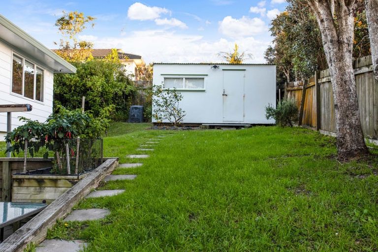 Photo of property in 37 Charlotte Street, Stanmore Bay, Whangaparaoa, 0932