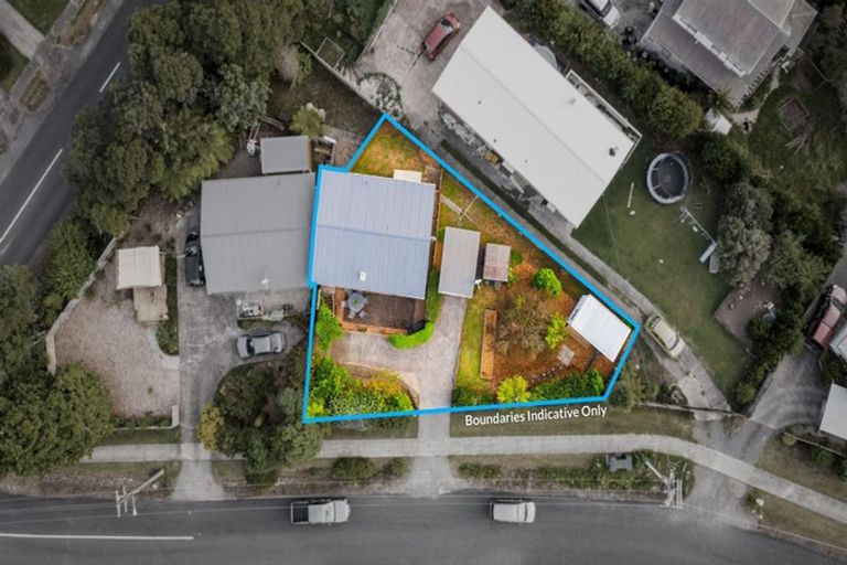 Photo of property in 2/1 Burnham Road, Waitakere, Auckland, 0816