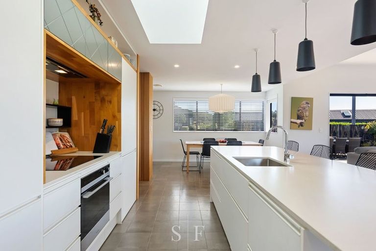 Photo of property in 14 Ferndale Drive, Waikanae, 5036