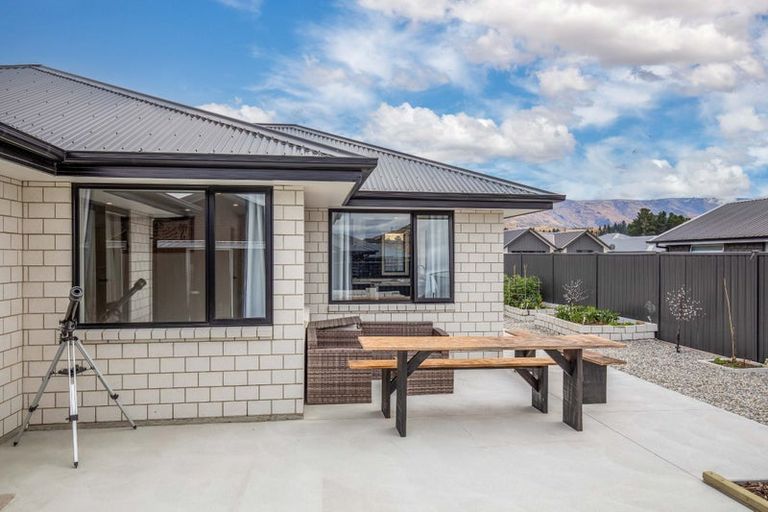 Photo of property in 55 Olds Crescent, Cromwell, 9310