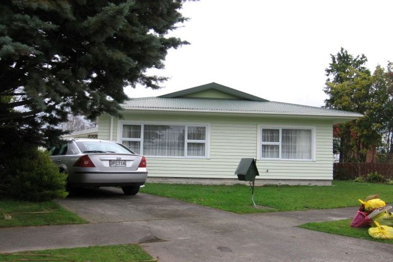 Photo of property in 7 Motuoapa Place, Kelvin Grove, Palmerston North, 4414