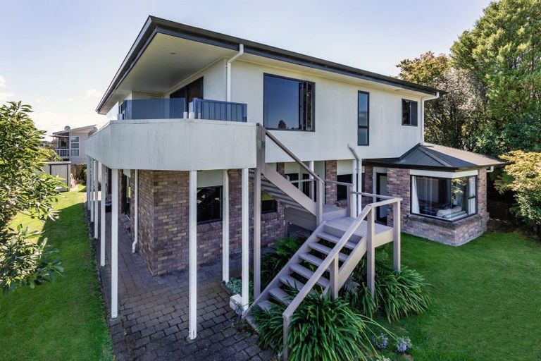 Photo of property in 2/23 Harvey Street, Waipahihi, Taupo, 3330