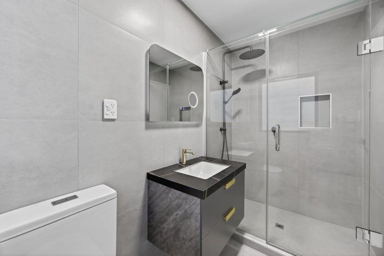 Photo of property in 27 Jandell Crescent, Bucklands Beach, Auckland, 2014