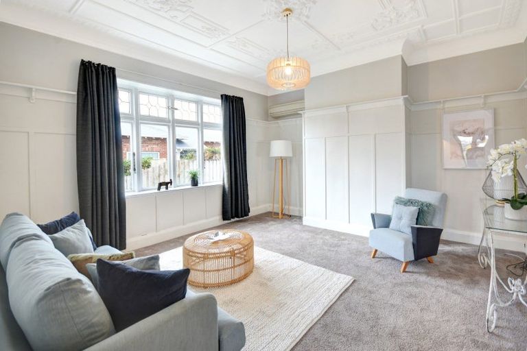 Photo of property in 356 Bay View Road, Saint Clair, Dunedin, 9012