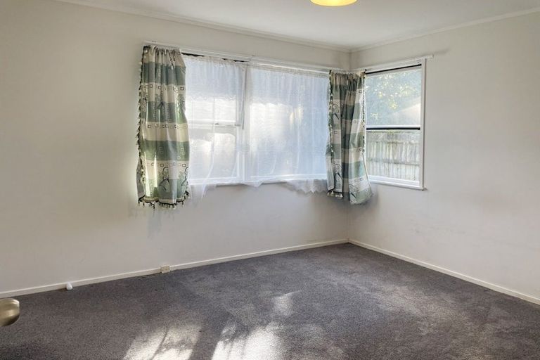 Photo of property in 7 Mcquarrie Avenue, Wattle Downs, Auckland, 2103