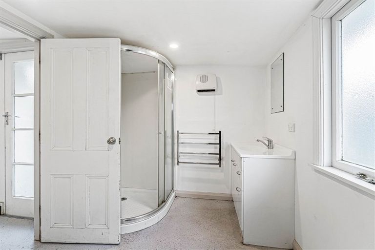 Photo of property in 17 Sylvan Street, Hillmorton, Christchurch, 8024