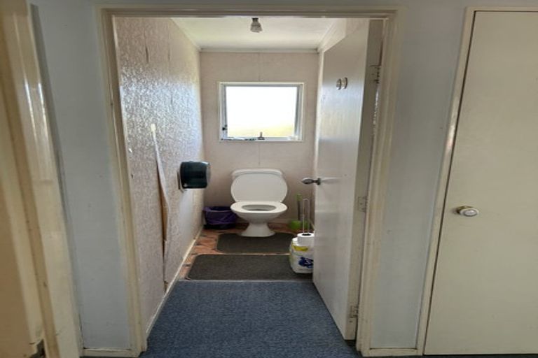 Photo of property in 1/59 Archibald Road, Kelston, Auckland, 0602