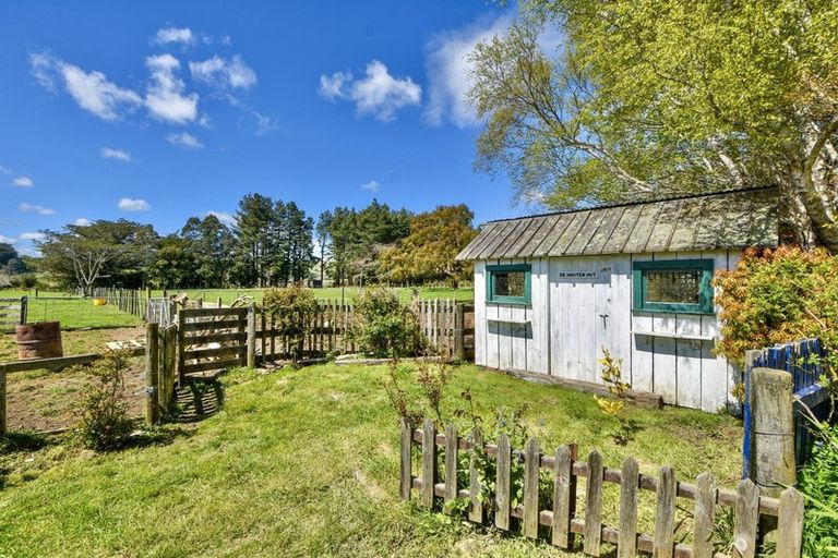 Photo of property in 71 Stanly Street, Eketahuna, 4900