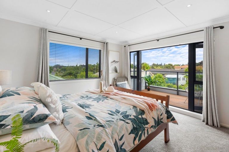 Photo of property in 64 Stableford Drive, Pyes Pa, Tauranga, 3112