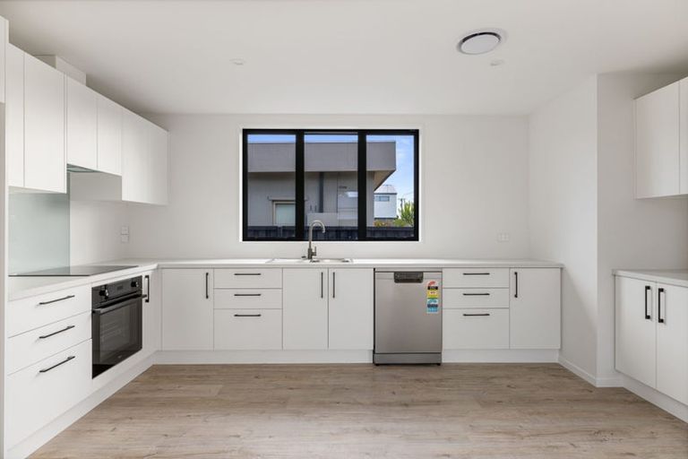 Photo of property in 98a Milton Street, Somerfield, Christchurch, 8024