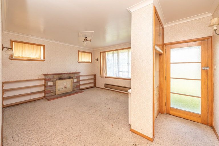 Photo of property in 15 Matai Street, Castlecliff, Whanganui, 4501