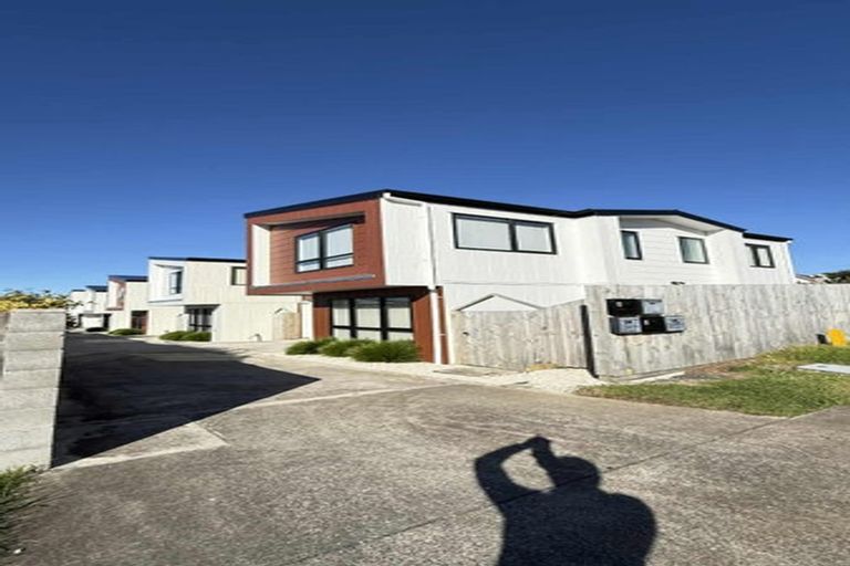 Photo of property in 74a Miller Road, Mangere Bridge, Auckland, 2022
