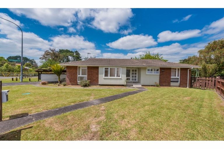 Photo of property in 63 Oreil Avenue, West Harbour, Auckland, 0618