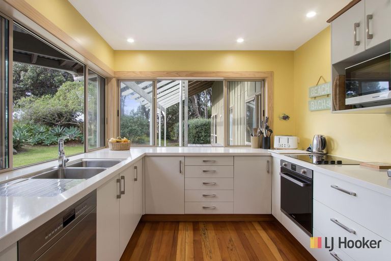 Photo of property in 12 Sea Crest Place, Bowentown, Waihi Beach, 3177