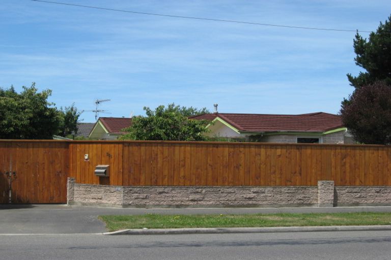 Photo of property in 301 Estuary Road, South New Brighton, Christchurch, 8062