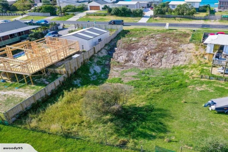 Photo of property in 152 Pukehina Parade, Pukehina, Te Puke, 3189