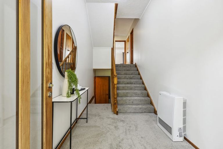 Photo of property in 14a Spicer Place, Tawa, Wellington, 5028