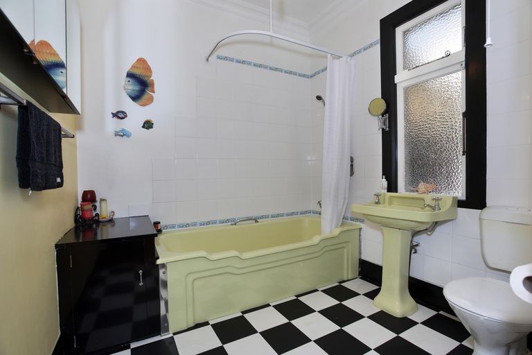 Photo of property in 113 College Street, Awapuni, Palmerston North, 4412