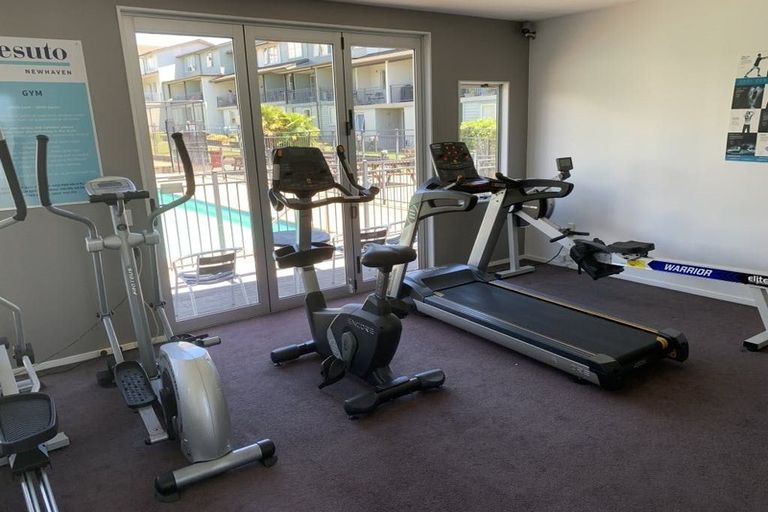 Photo of property in 1/1 Opito Way, East Tamaki, Auckland, 2013