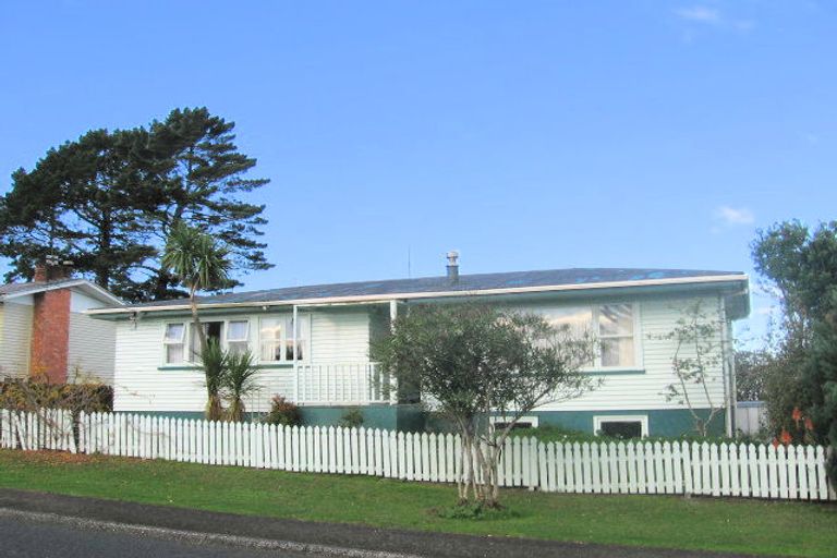 Photo of property in 36 Chorley Avenue, Massey, Auckland, 0614