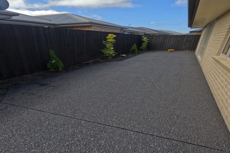 Photo of property in 6 Somerville Crescent, Aidanfield, Christchurch, 8025