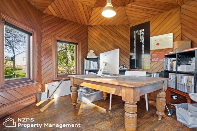 Photo of property in 44 Glendevon Place, Vauxhall, Dunedin, 9013