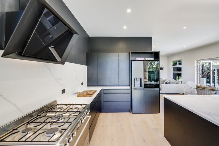 Photo of property in Stapleford Park, 153a Middle Road, Havelock North, 4130