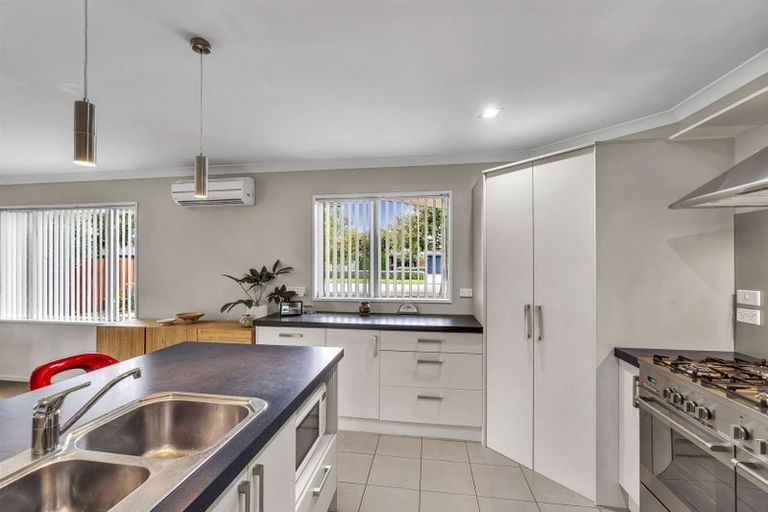 Photo of property in 52 Dryden Avenue, Rolleston, 7614