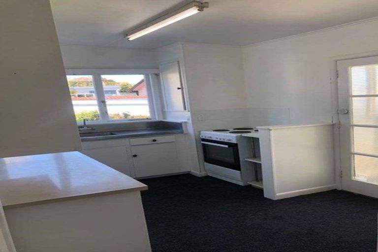 Photo of property in 163 St Heliers Road, Saint Heliers, Auckland, 1071