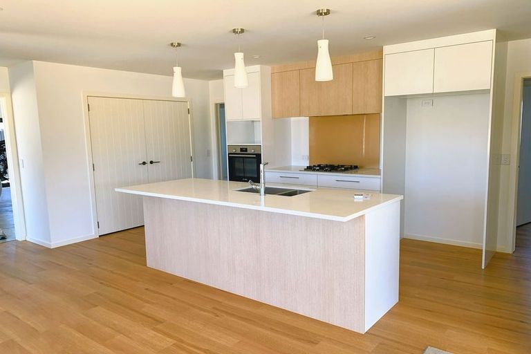 Photo of property in 5 Filmer Crescent, Wallaceville, Upper Hutt, 5018