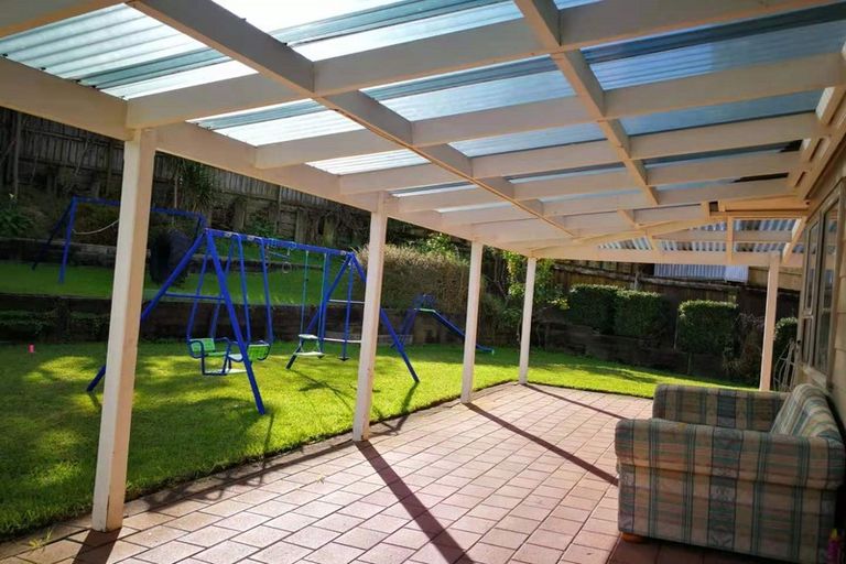 Photo of property in 34 Lavery Place, Sunnynook, Auckland, 0632