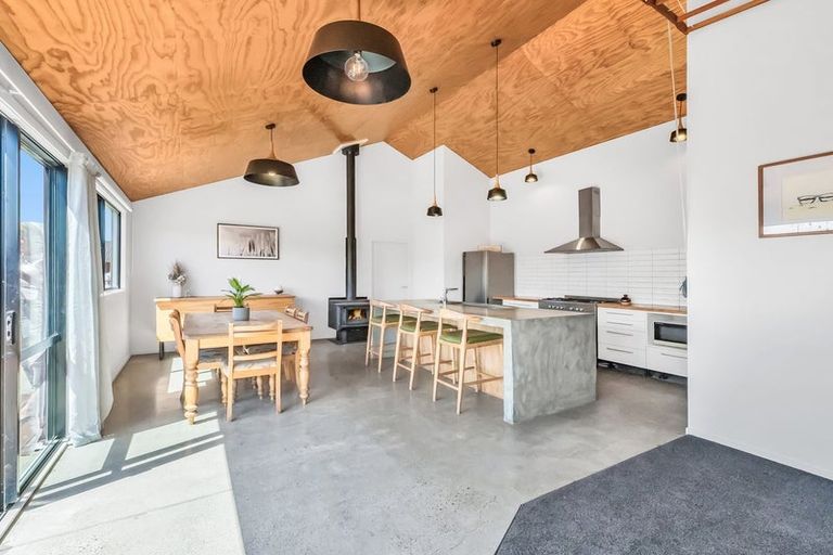 Photo of property in 16 Glen Oak Drive, Kirwee, Darfield, 7571