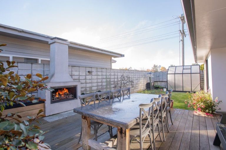 Photo of property in 218 Park Street, Winton, 9720