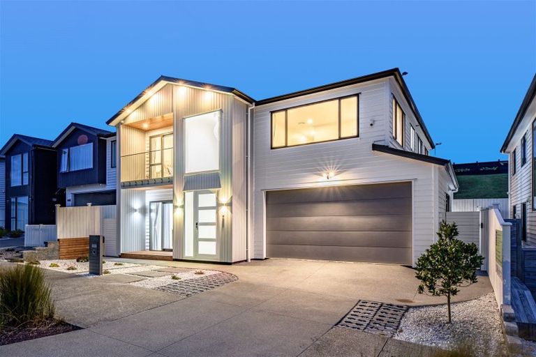 Photo of property in 19 Bight Road, Long Bay, Auckland, 0630