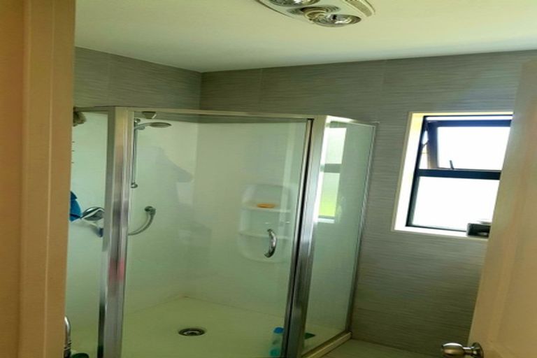 Photo of property in 70 Westgate Drive, Massey, Auckland, 0614