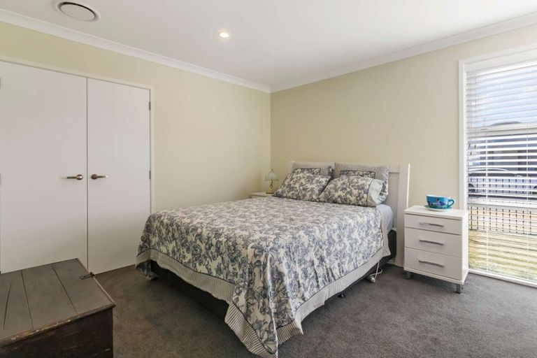 Photo of property in 107 Awataha Crescent, Pyes Pa, Tauranga, 3110