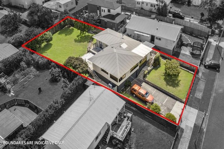 Photo of property in 2 Lincoln Road, Manurewa East, Auckland, 2102