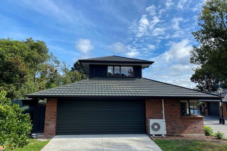 Photo of property in 10 Castle Way, Beckenham, Christchurch, 8023