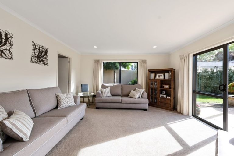 Photo of property in 25 Waipuna Grove, Welcome Bay, Tauranga, 3112