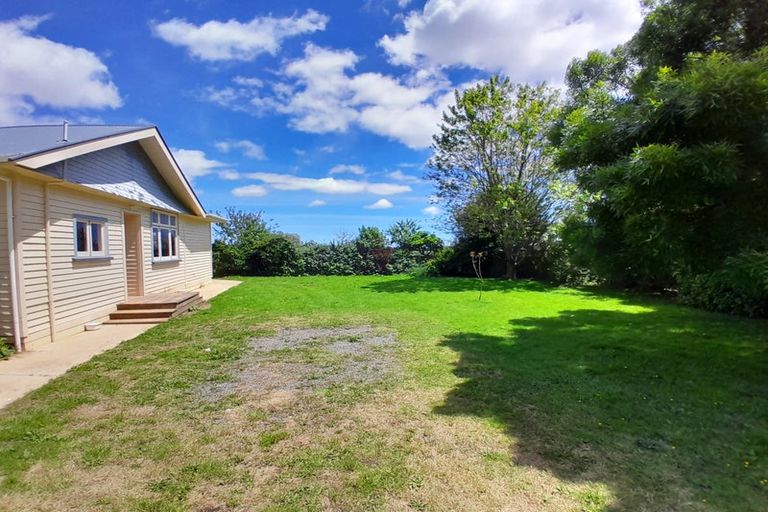 Photo of property in 326 Arapaepae Road South, Levin, 5571