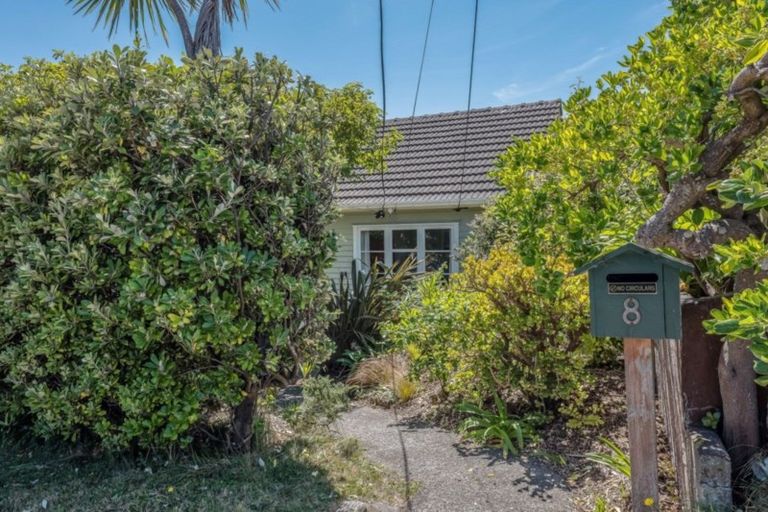 Photo of property in 8 Leveson Street, Strathmore Park, Wellington, 6022