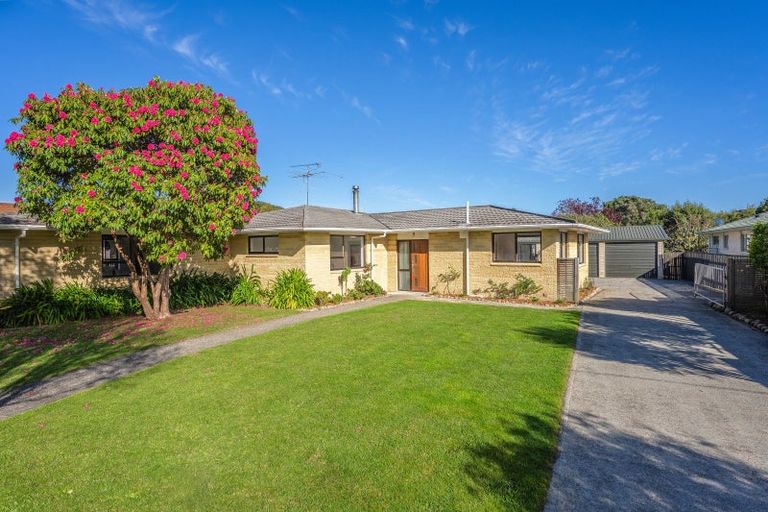 Photo of property in 3 Renata Road, Otaki, 5512